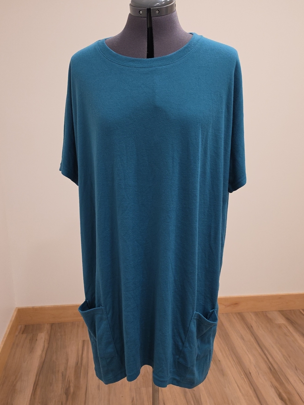Relaxed Teal Short Sleeve Pocket Tee